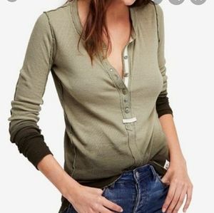 Free People Cozy Up Henley L/S Tee Sz M